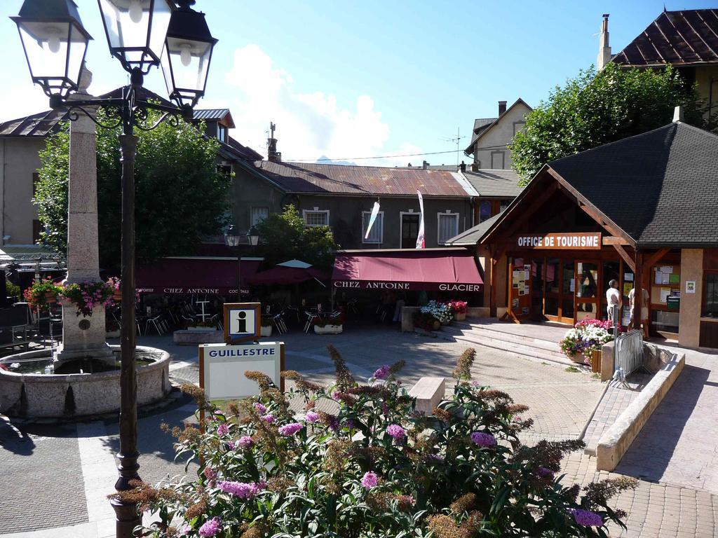 La Rochette Guillestre Exterior photo